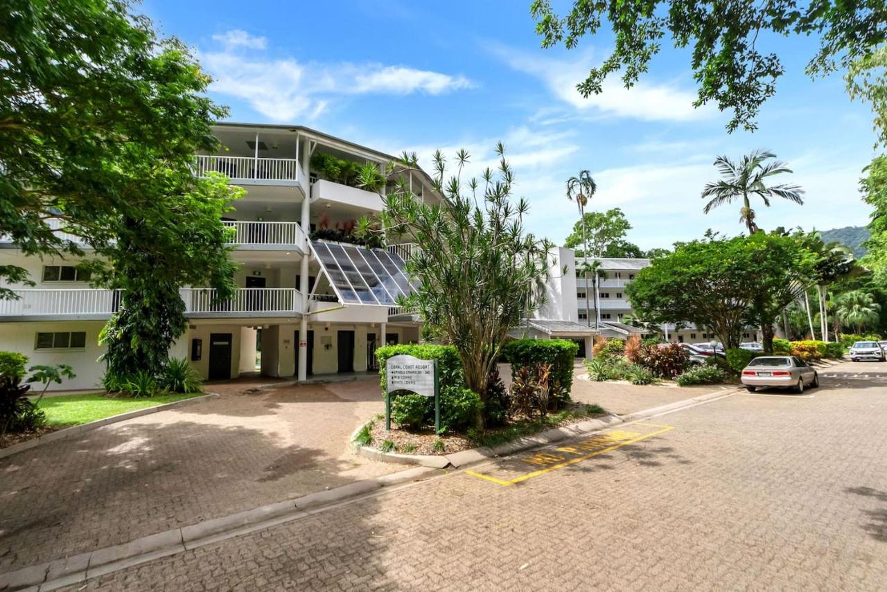Coral Coast - Rainforest Resort by Palm Cove Beach - B&B