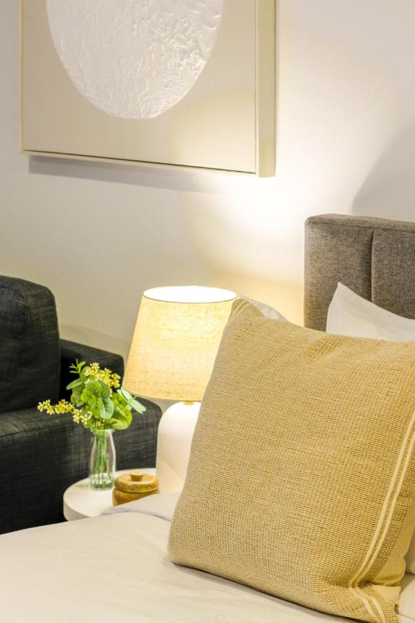 City-Fringe Gem Chic Studio in Prime Location - B&B Christchurch