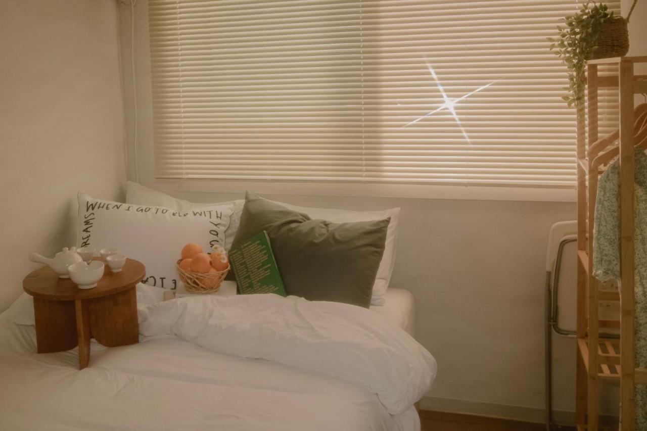 Hongik Univ Station Greenery Terrace House - B&B