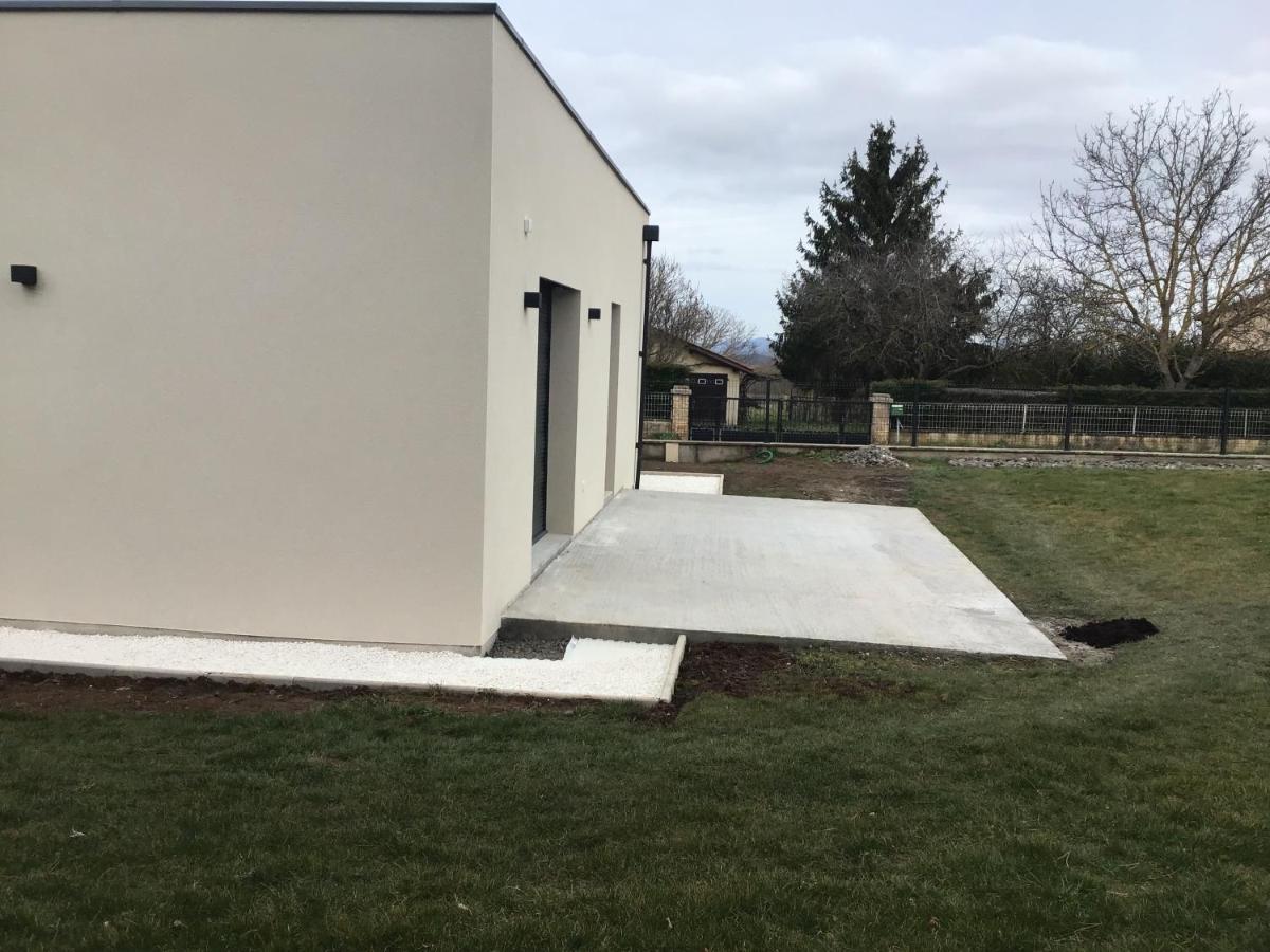 Charmante villa neuve à Chaspuzac - Chambres d’hôtes