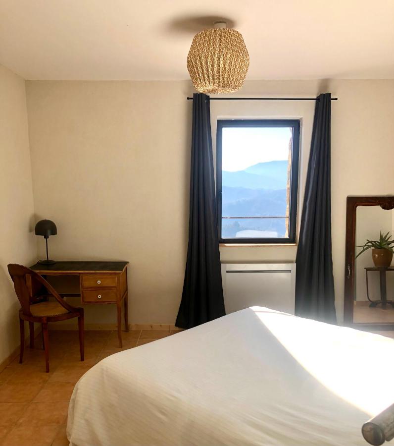 Two-Bedroom Apartment with Mountain View