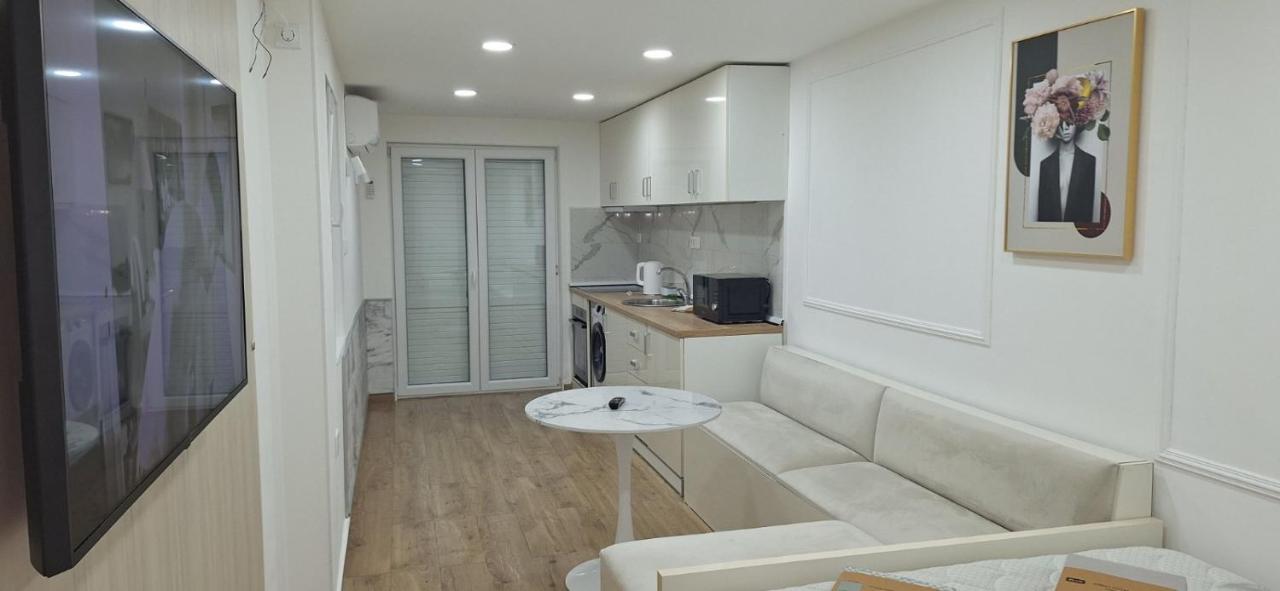 Studio 032 - B&B