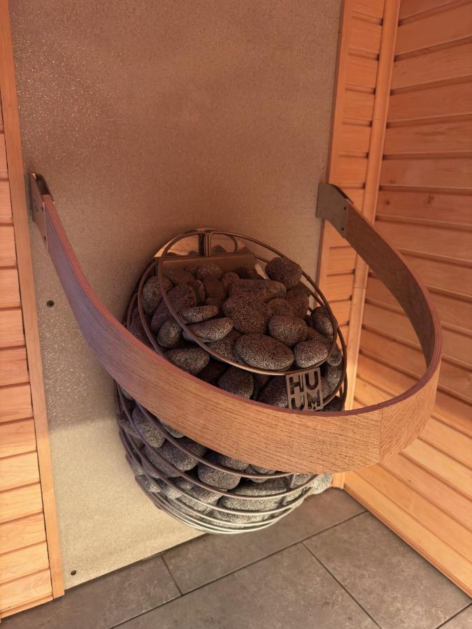 Berģu Skati, RESTBOAT - B&B