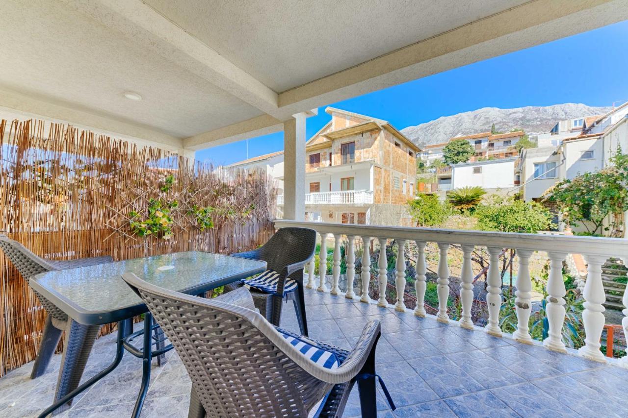 Studio Apartments with balcony - B&B