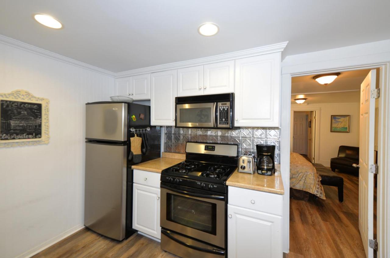 234CL 234 Claressa Ave - B&B Avalon