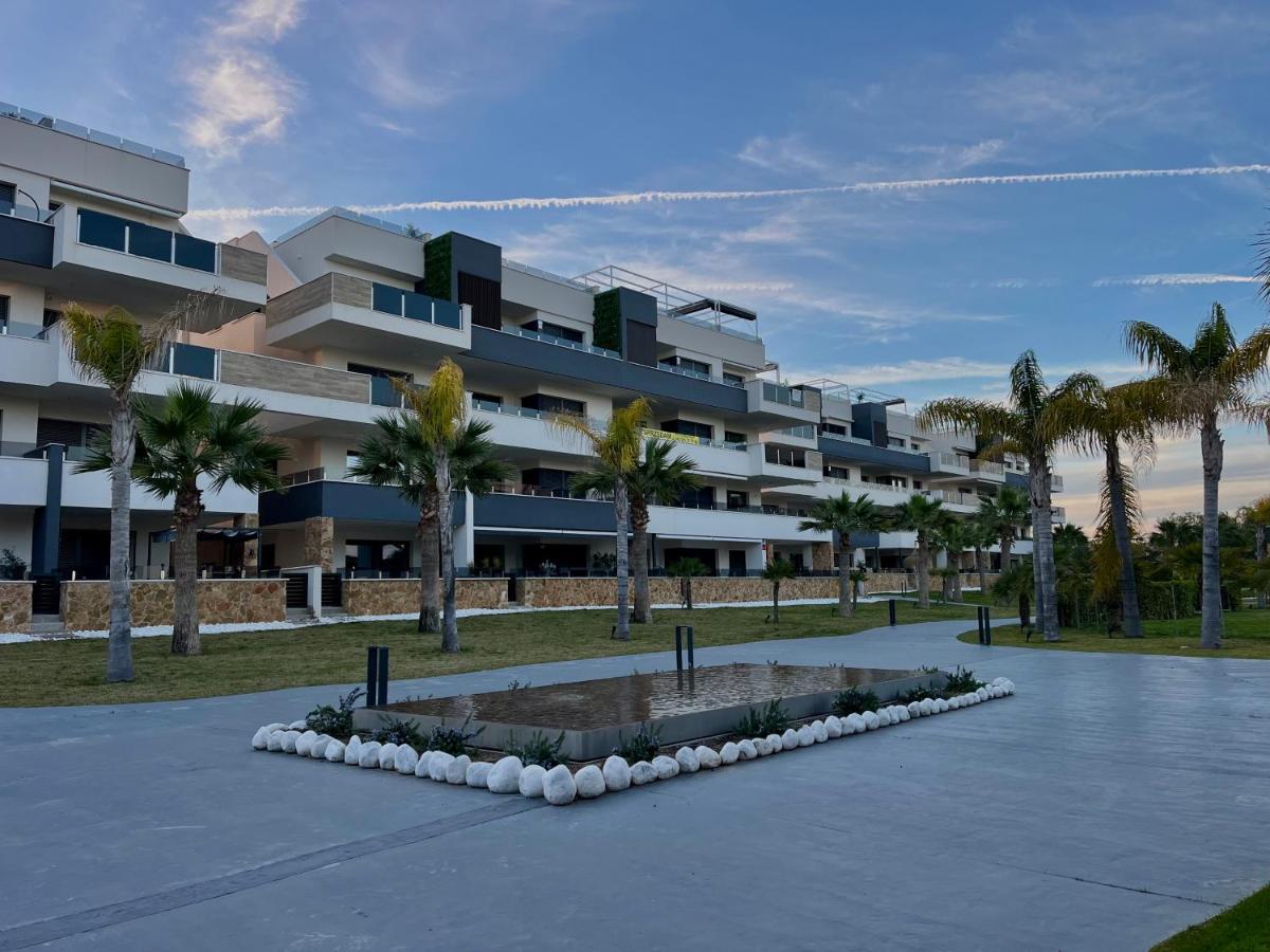 Amanecer De'Luxe Apartment - B&B Urbanizacion los Balcones