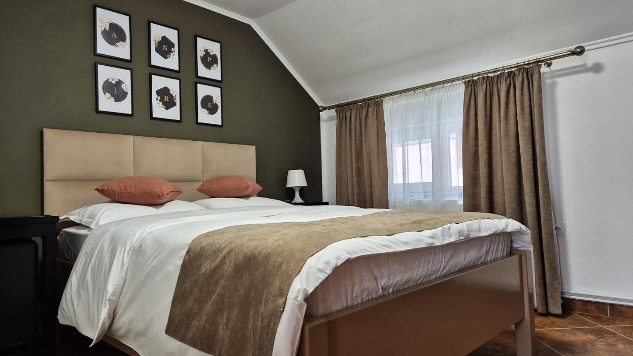 Doppelzimmer mit eigenem Bad