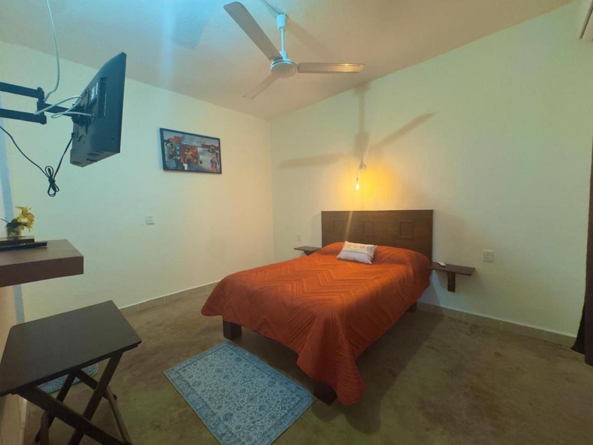 Deluxe Studio