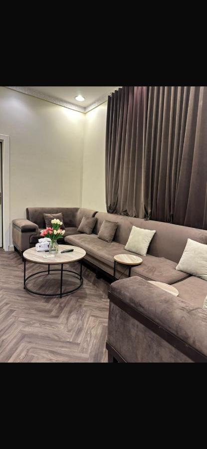 غرفة وصالة هادئه - B&B Riyad