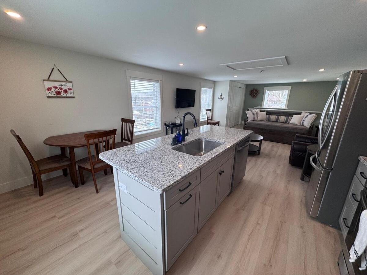 Seacoast Apartment - B&B