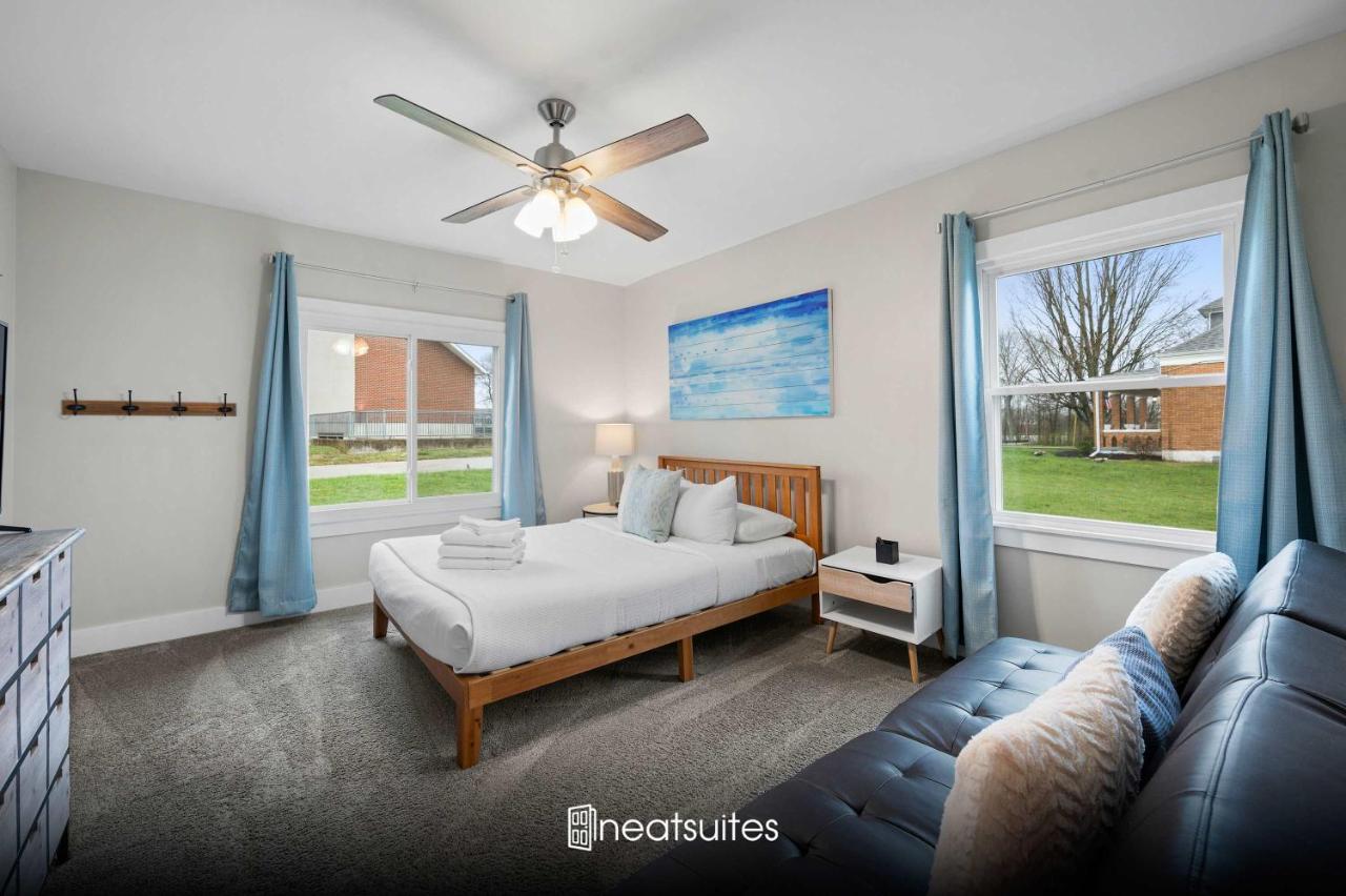 Park Place with space, 10 minutes to Ark - B&B