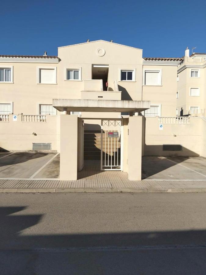 DENIA Playa Santa Ana Adosados - Cómodo apartamento con Piscina, Terraza y Parking, a 2 minutos de la playa - B&B Denia