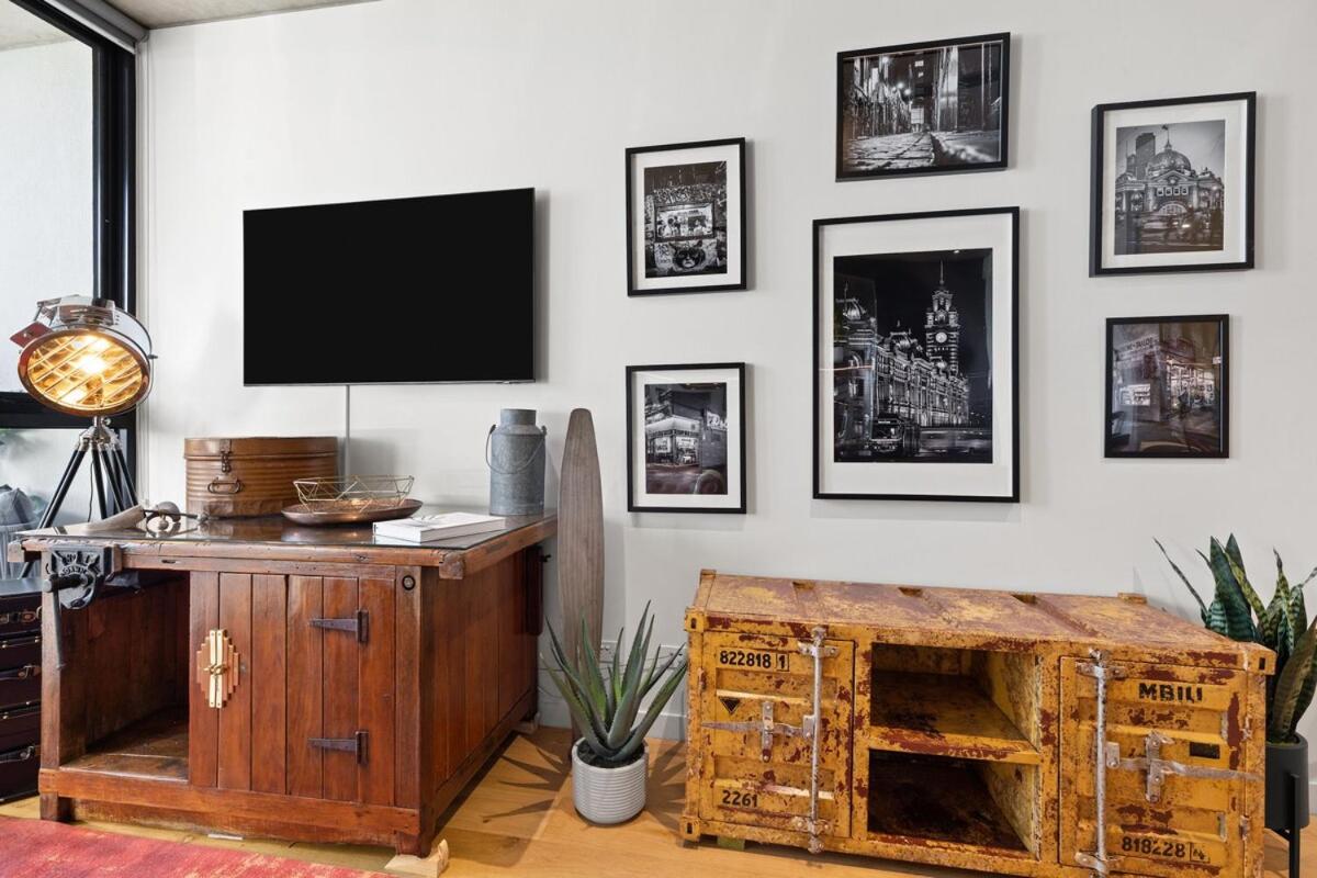 Greville St Gem Modern Industrial - B&B Melbourne