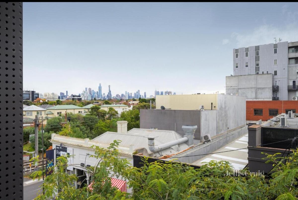 Greville St Gem Modern Industrial - B&B Melbourne