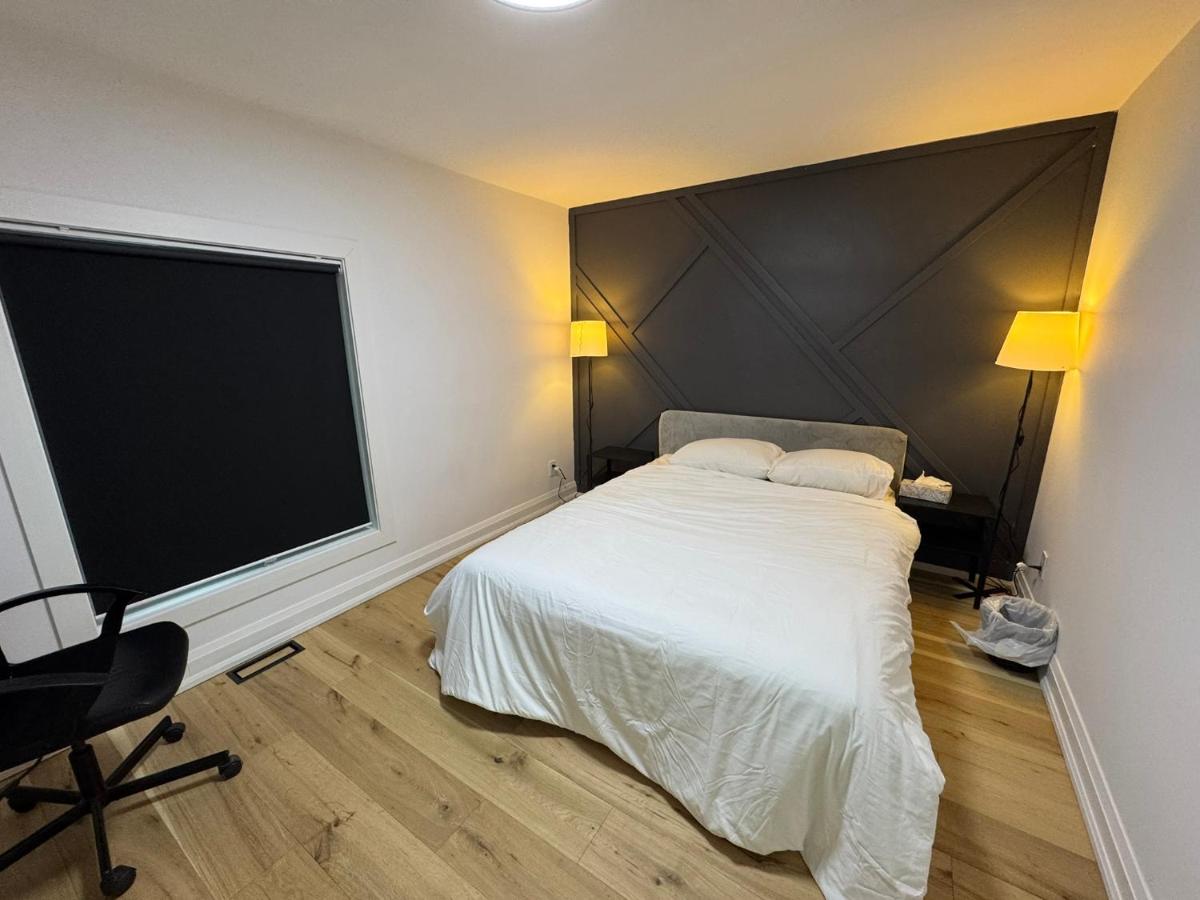 Spacious Room2, Airport, Free Pkg, Sep Entrance, New Renovation, Shared bathroom - B&B