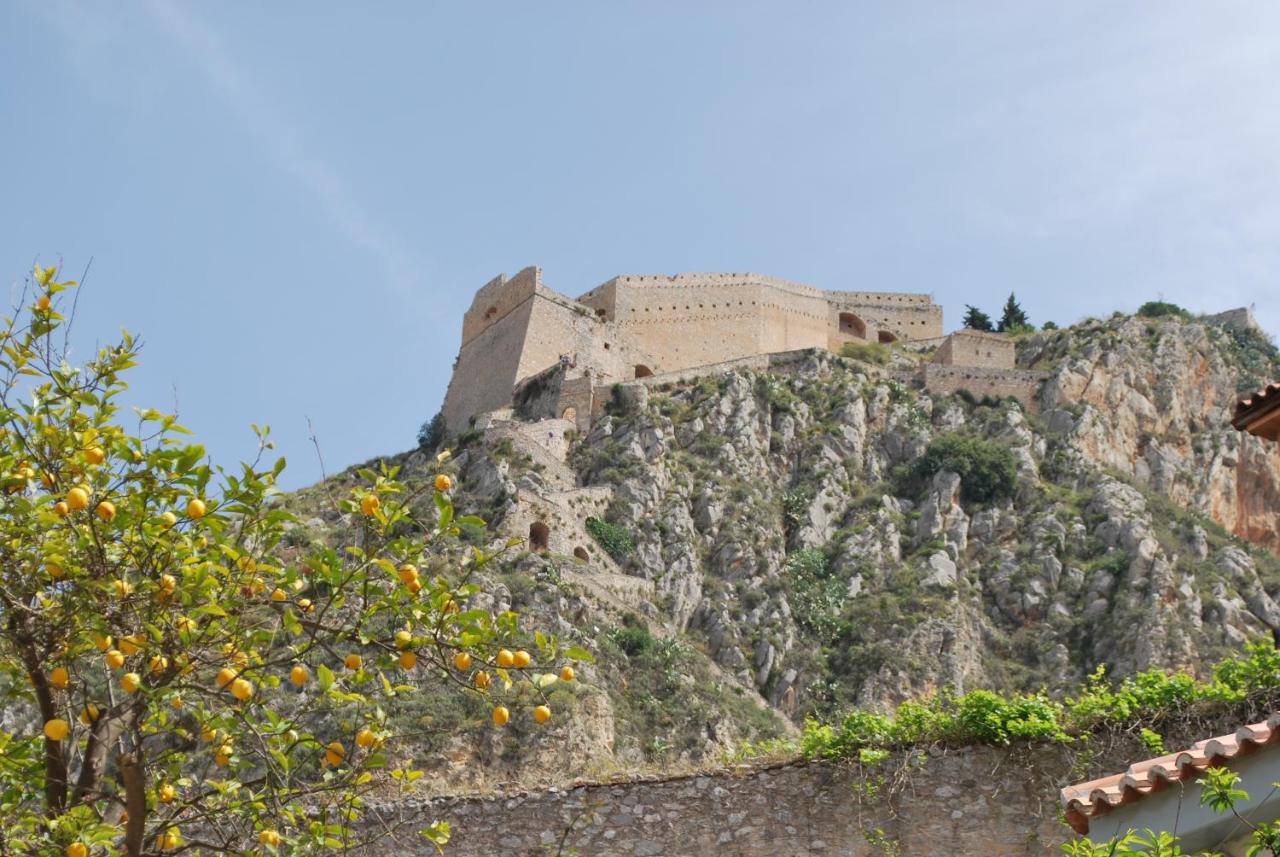 Deluxe Double Room with Private Terrace and Castle View