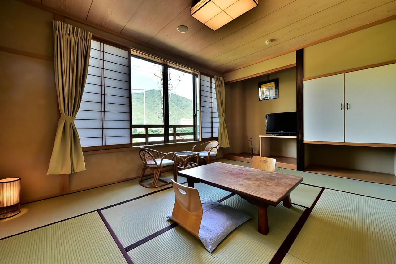 Japanese-Style Room
