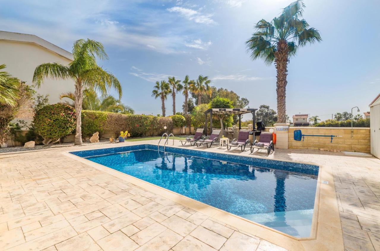 Tranquility Villa - Bed and Breakfast Agia Napa