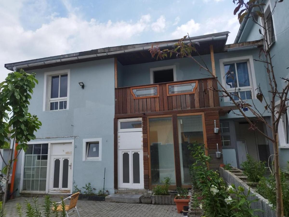 Ferienwohnung mit Balkon - Ferienwohnung Lauchhammer