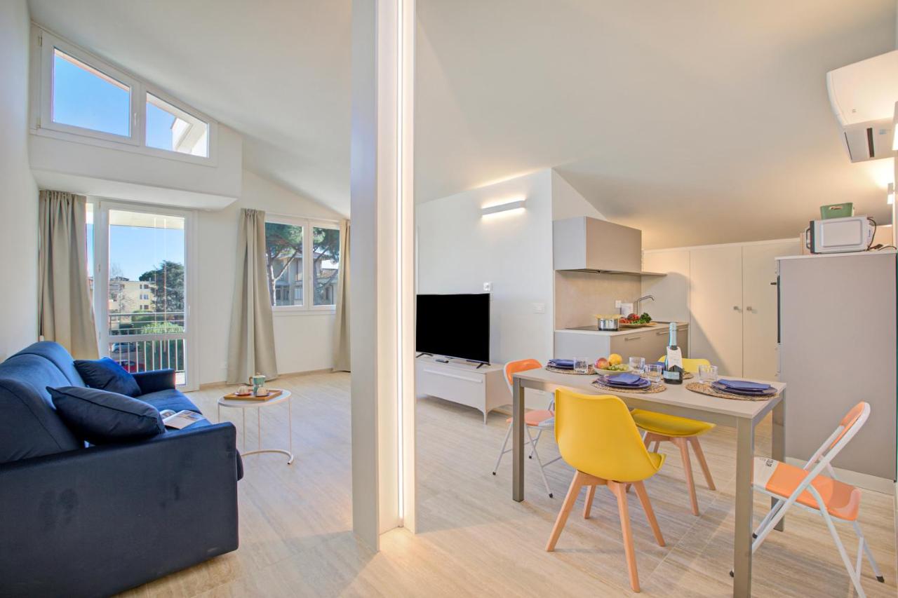 One Bedroom Apartment with Balcony 2