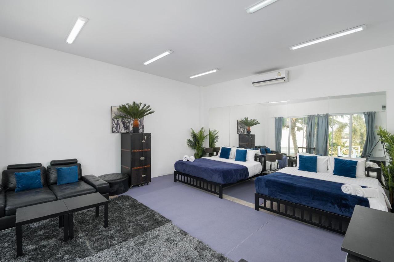 Villa mit 5 Schlafzimmern, eigenem Pool und Whirlpool