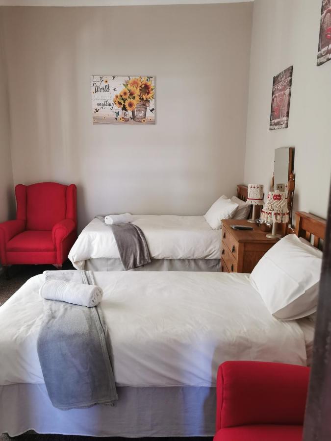 Zonneblom Guest House - B&B