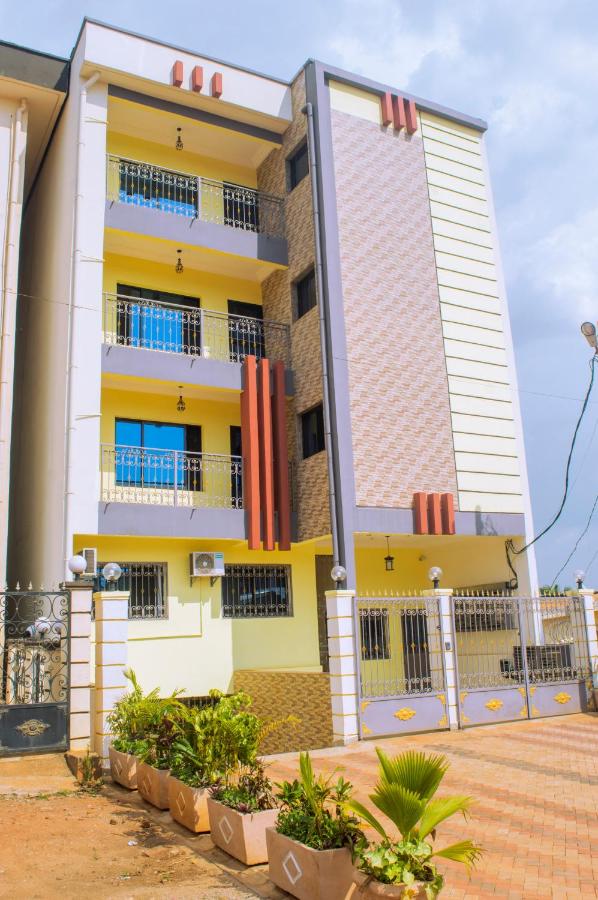 Appartements Haut Standing - Mimboman, Yaoundé - B&B