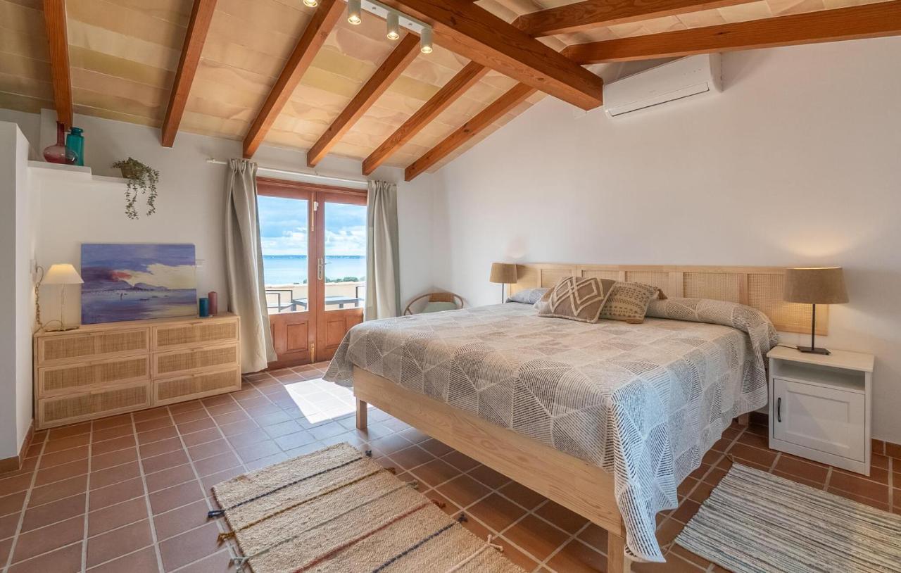 Four-Bedroom Holiday Home