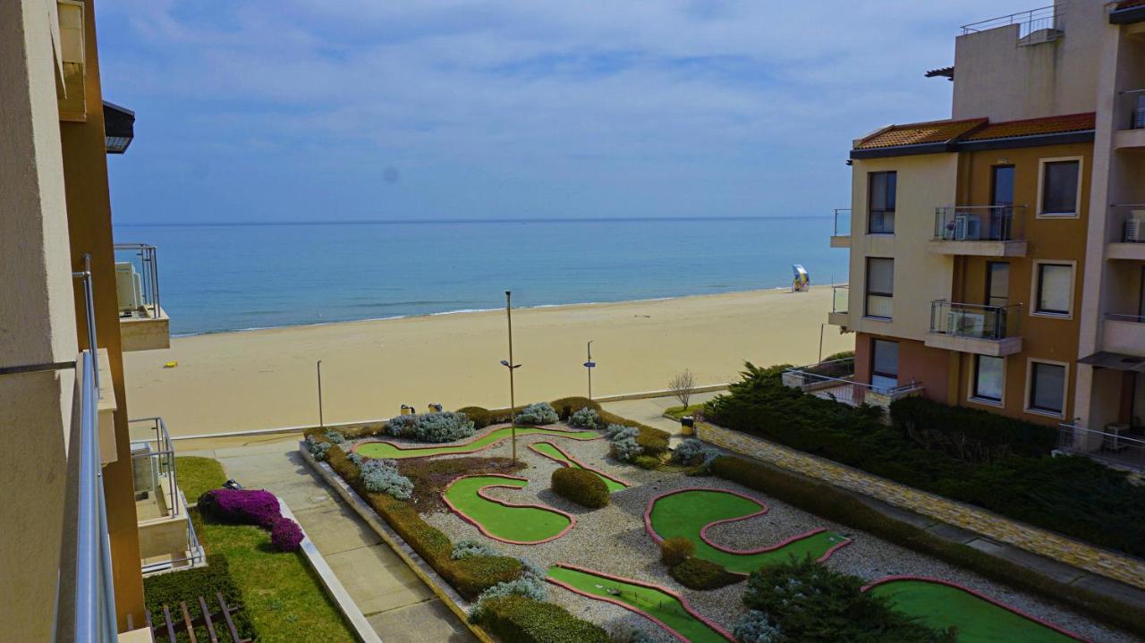 One-Bedroom Apartment with Balcony and Sea View