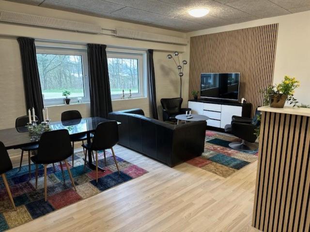Struer Festcenter - Vest Bowl lejlighed 2 Bredgade 62 A - Ferienwohnung
