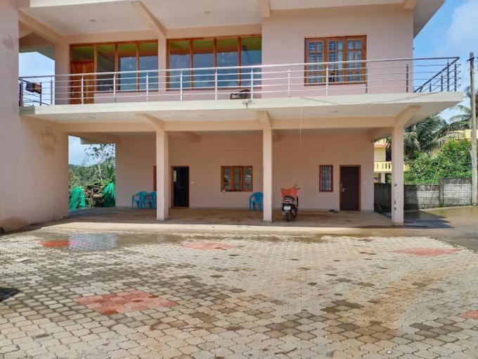 Shakthi Homestay - B&B