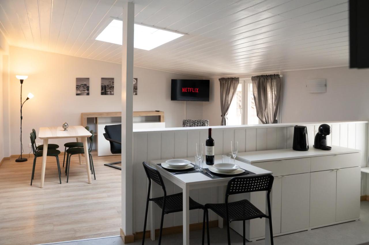 Marina Apartments 3 - Ferienwohnung Grassobbio