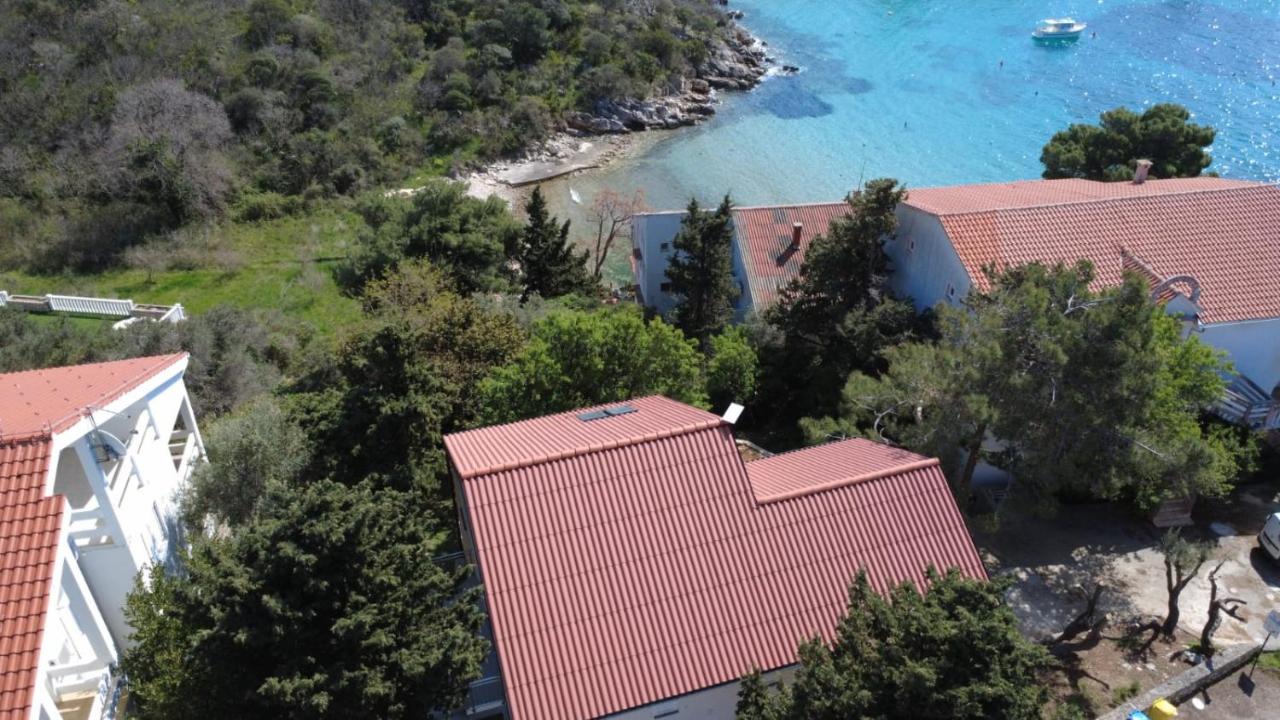 Beach apartments Potočnica, Pag - B&B