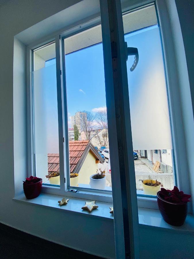 Moon Apartment Bihac - B&B Bihać