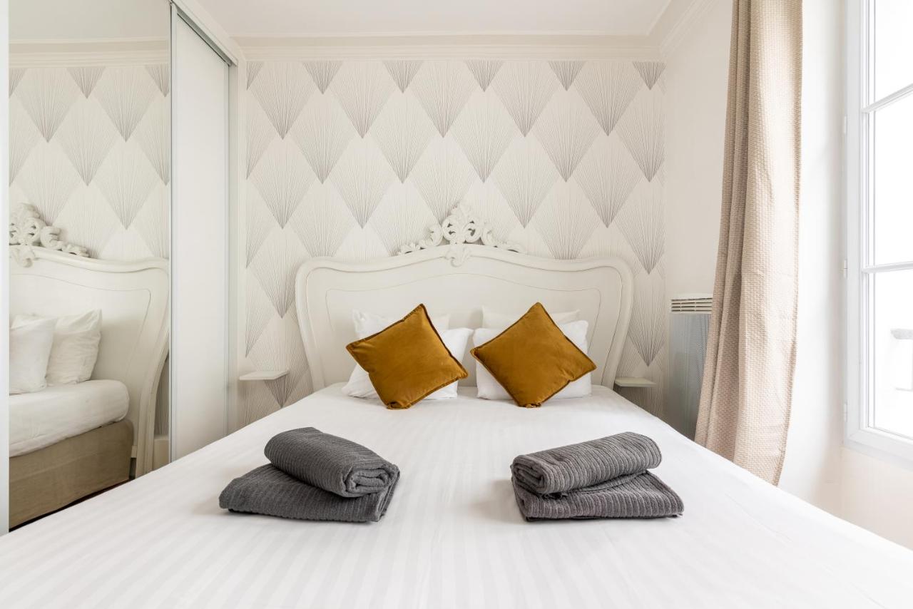 Élégant appartement 2BR - Proche Tour Eiffel - B&B Parigi
