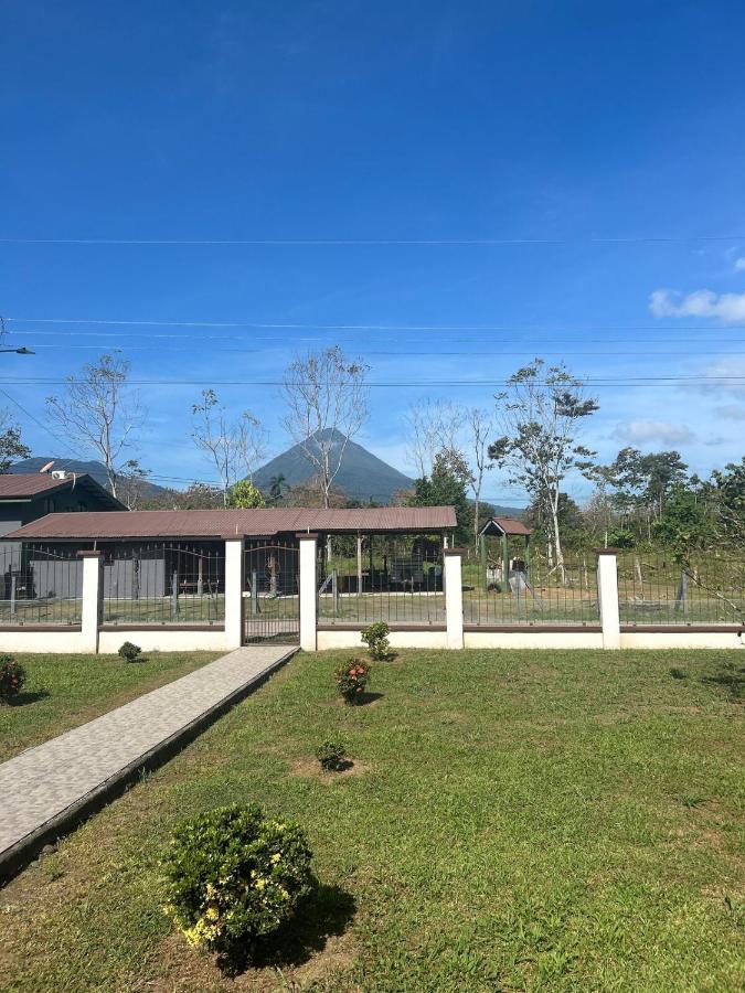 Volcano Refuge House - B&B