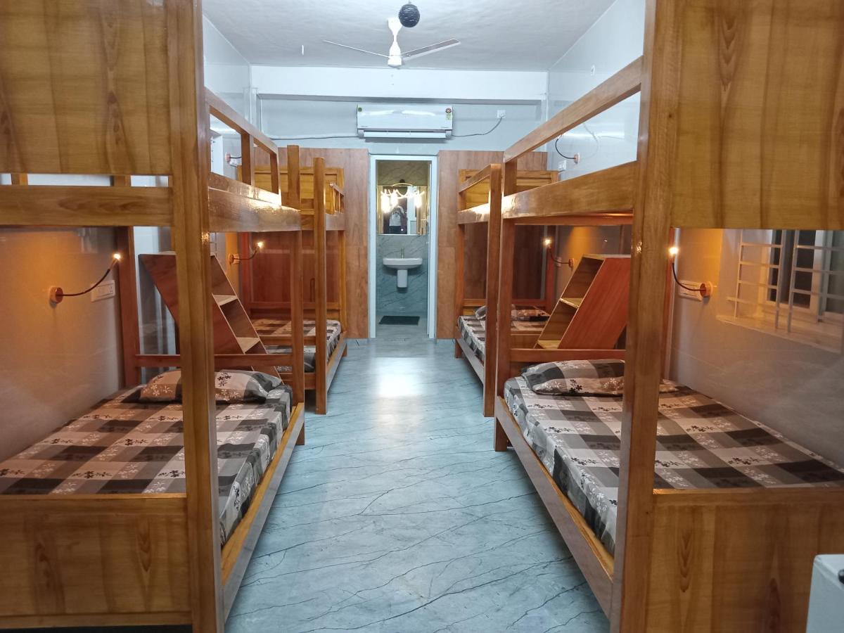Habitación Compartida Mixta de 8 camas