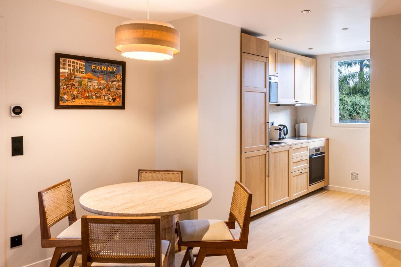 Appartement avec terrasse et parking centre St-Tropez - Chambres d’hôtes