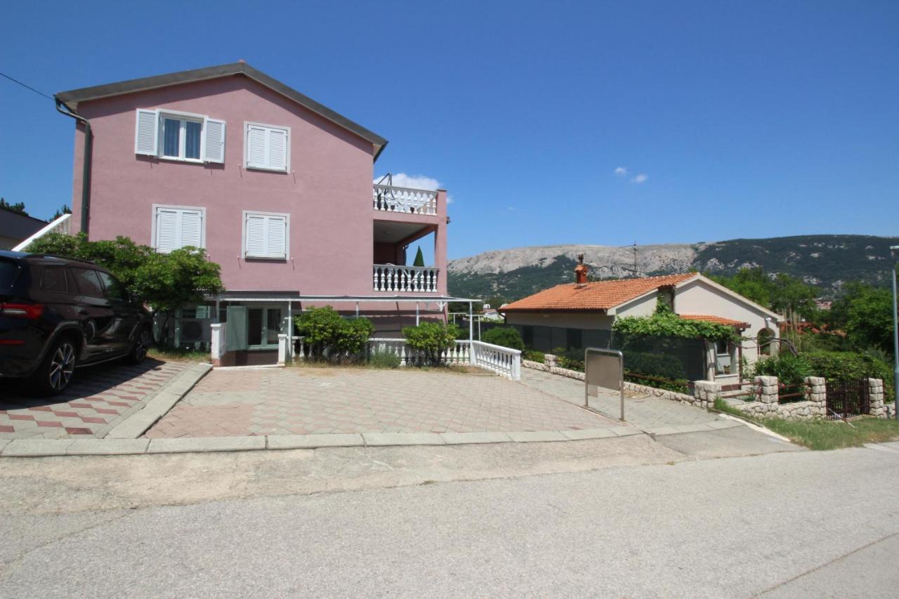 Apartments with parking space Baska, Krk - 24175 - B&B