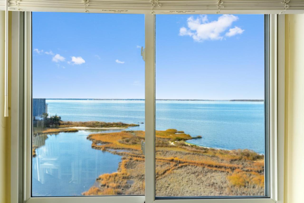 Convention Center Bay Front 2 Bedroom Condo - B&B Ocean City