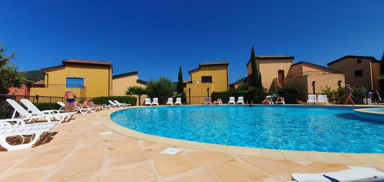 Duplex 4-6 p, Terrasses, Piscine, climatisé, Lozari, Corse - B&B Belgodère