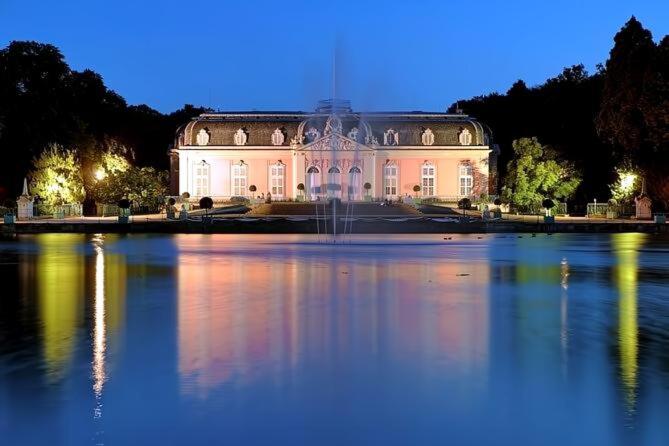 Casa Maxima am Schloss Benrath - B&B Düsseldorf