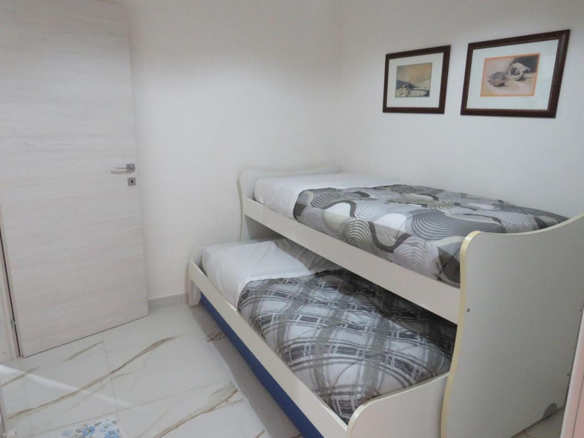 Tweepersoonskamer met 2 Aparte Bedden