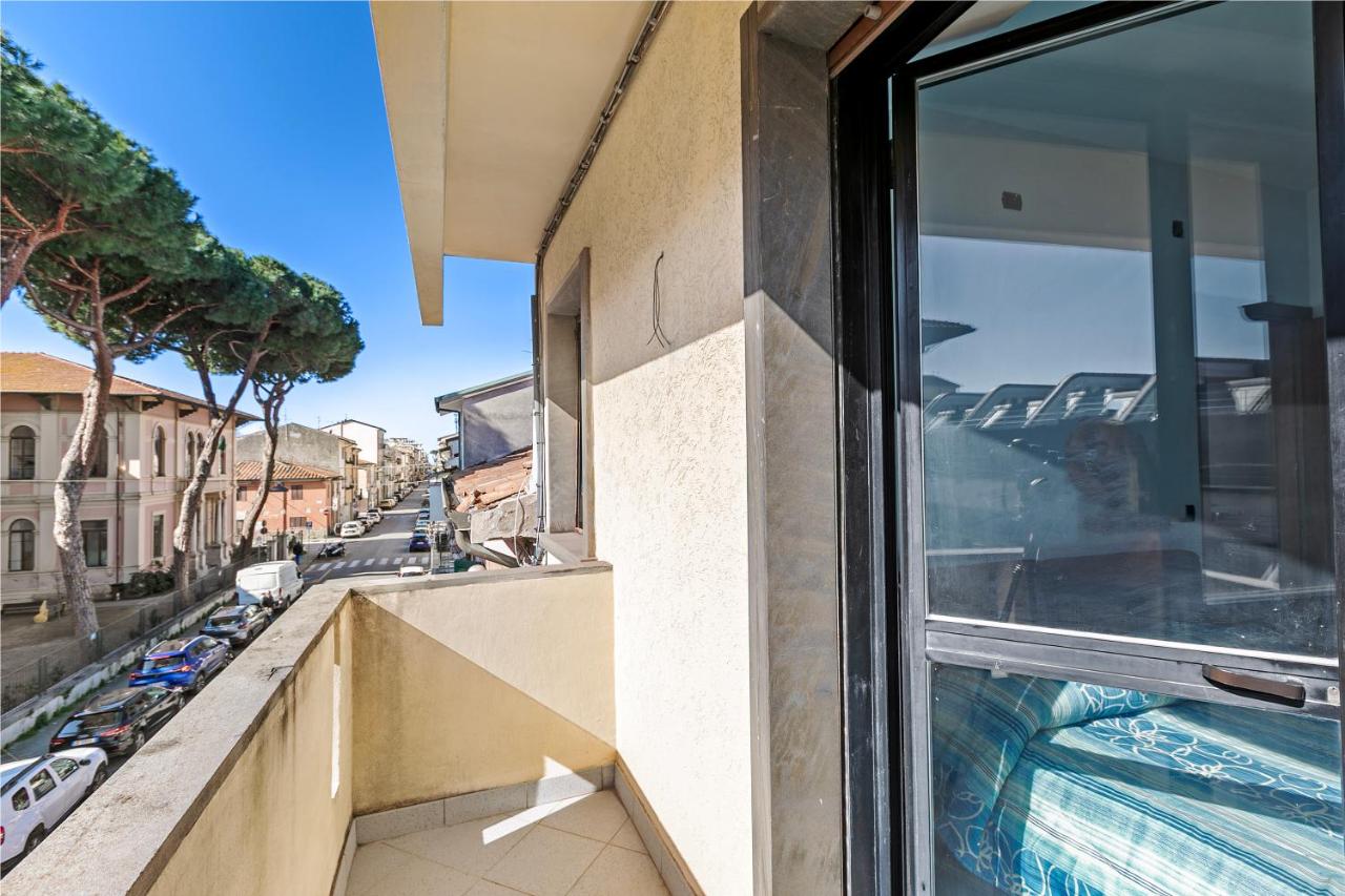 Appartamento Mako - 800M From The Beach - Happy Rentals - Chambres d’hôtes Viareggio