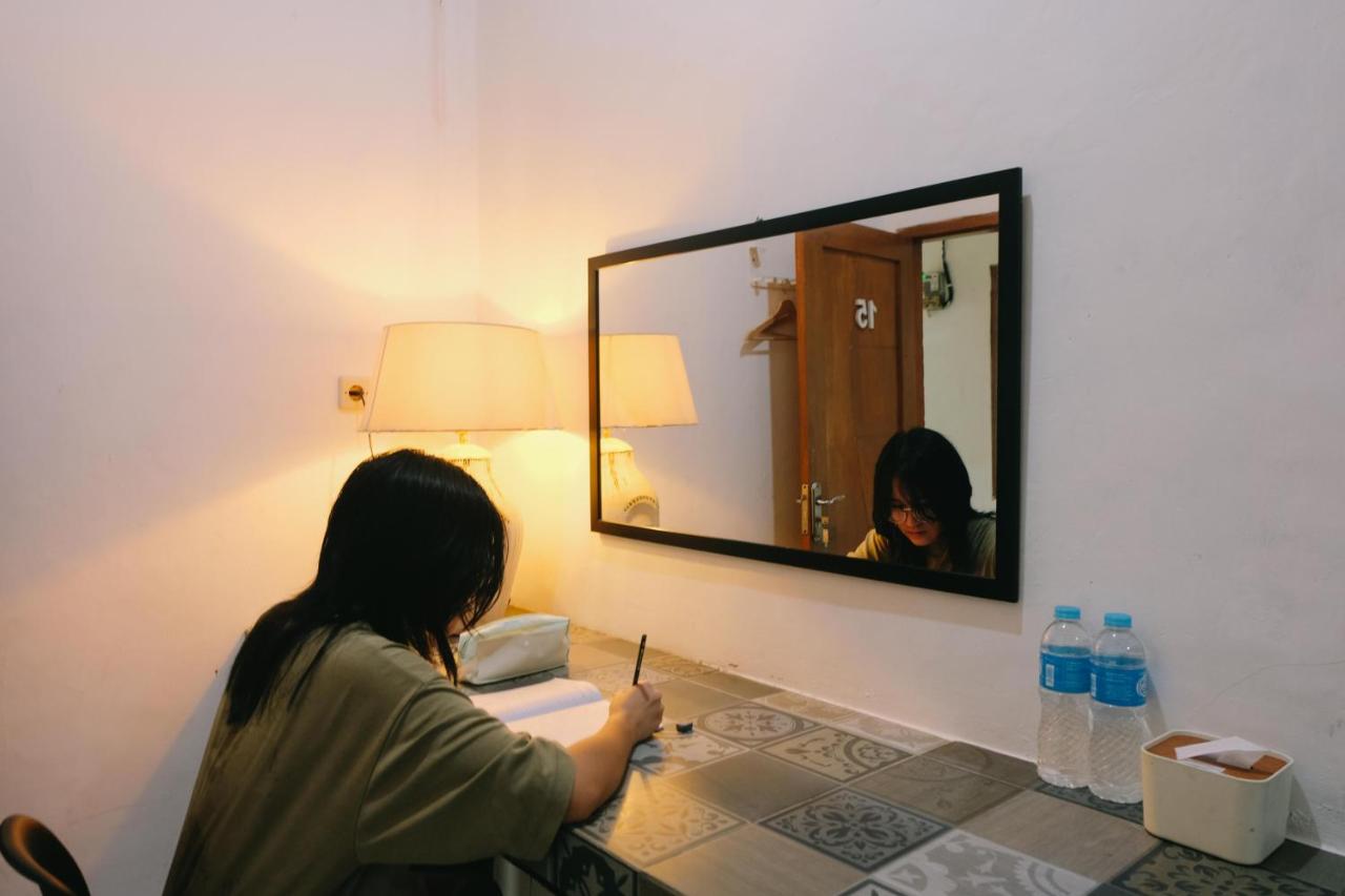 Deluxe Room (2 Adults + 1 Child)