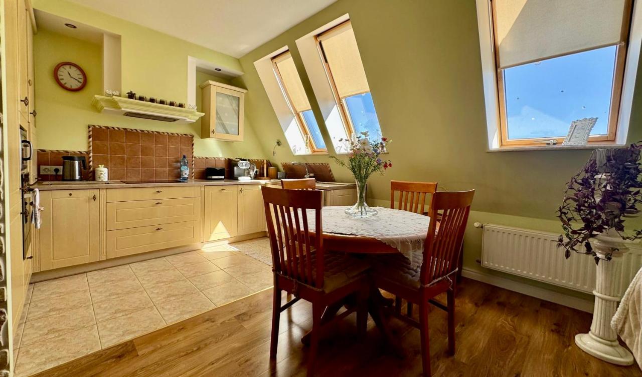 Apartament Pers - apartament na wyłączność, klimatyzacja, kominek, free parking,