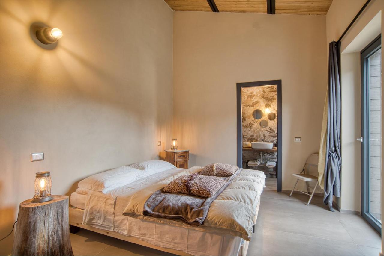 Camera Matrimoniale con Bagno Privato