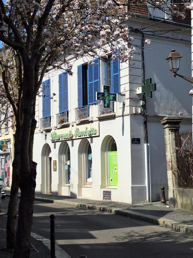 Les toits de Mantes - B&B