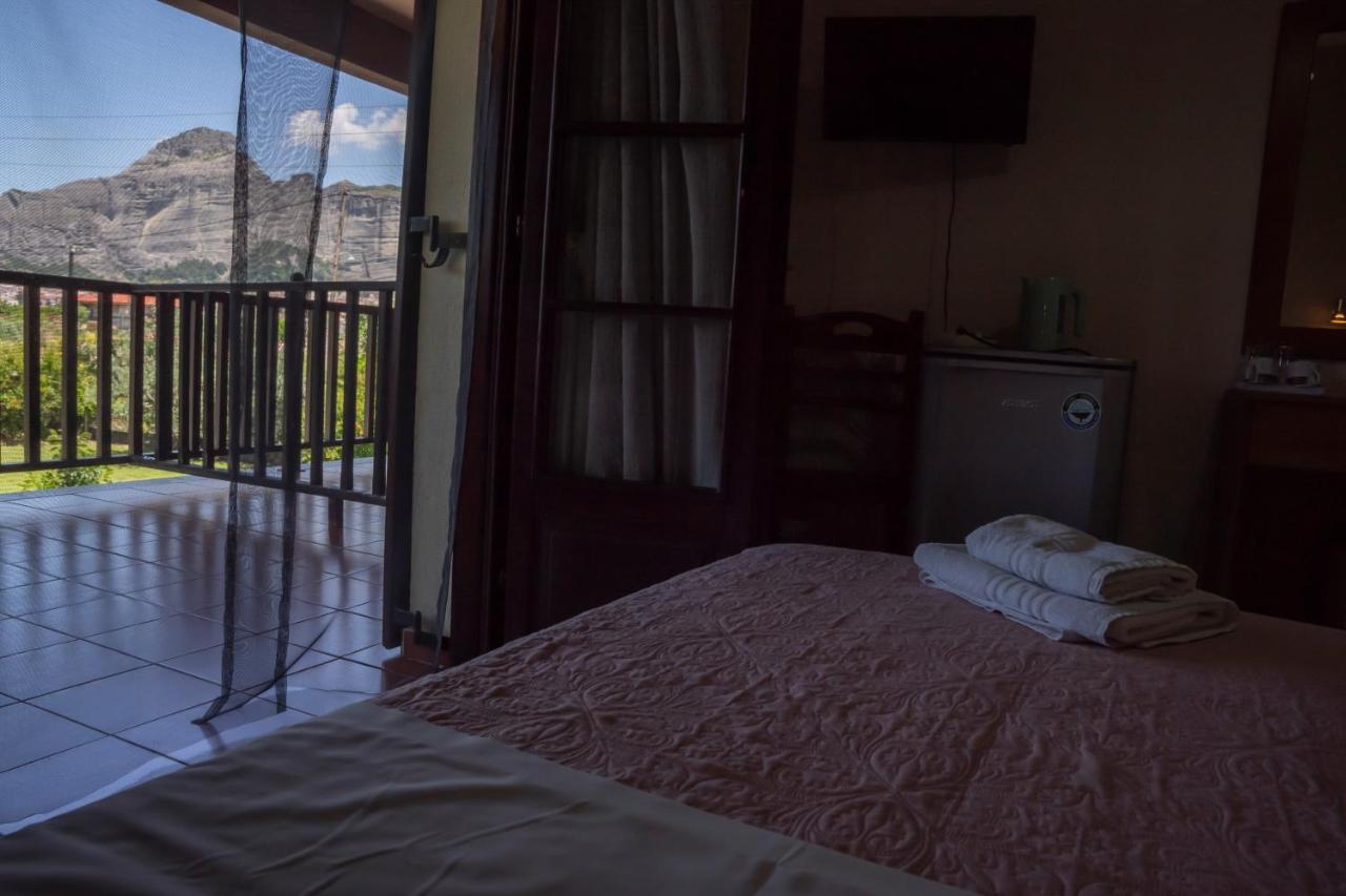 Twin Room with Meteora View