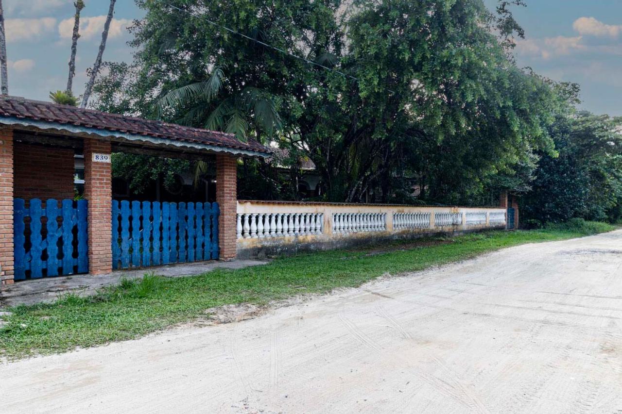 Casa rustica com Wi-Fi, garagem e aceita pet - B&B Peruíbe